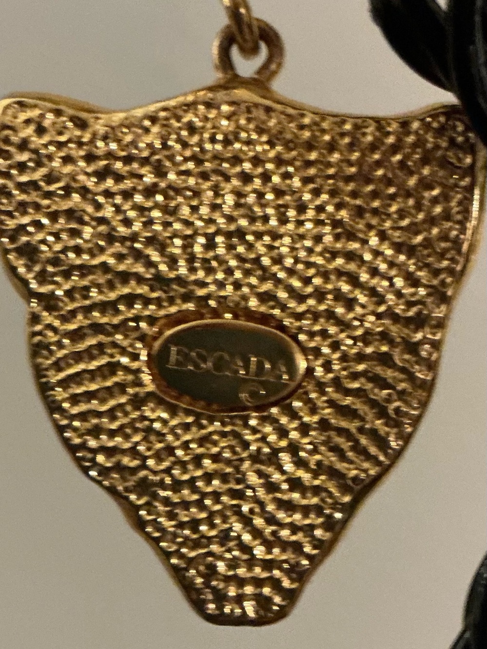 Escada Shiny Gold Cat Head Drop Clip-On Earrings - Picture 3 of 4